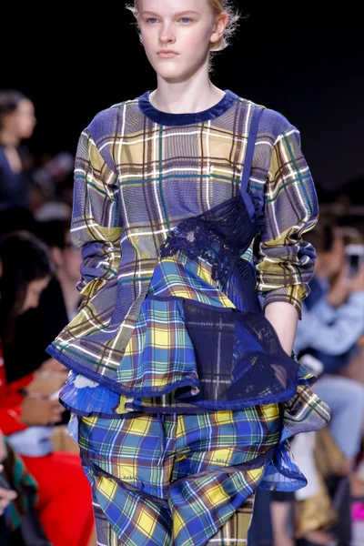 Look 76